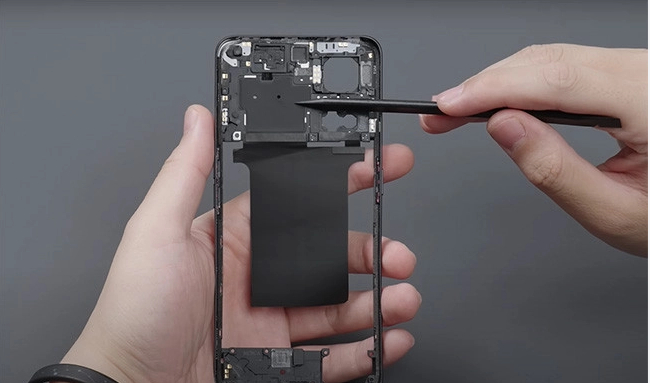 Thay mặt kính Realme 5S