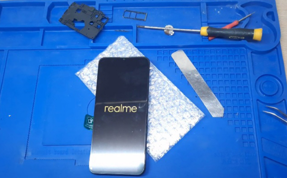 Thay màn hình Realme 6