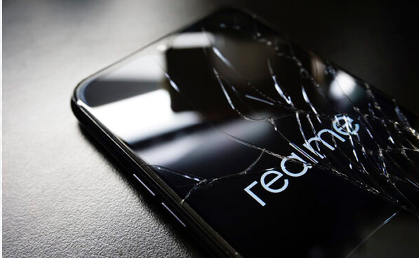 Thay kính Realme C12