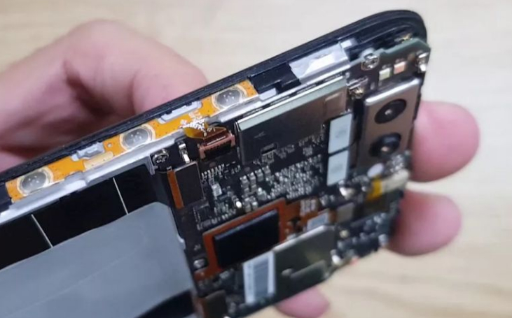 Thay nút nguồn Xiaomi Redmi Note 14 Pro