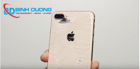 Thay kính lưng Iphone 8 Plus