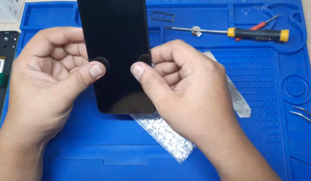 thay màn hình realme 2 pro