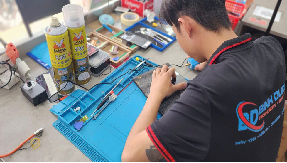 Dịch vụ thay camera sau Xiaomi 15 chuyên nghiệp