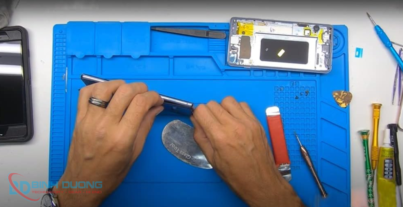 Quy trình thay vỏ Samsung S23 Ultra