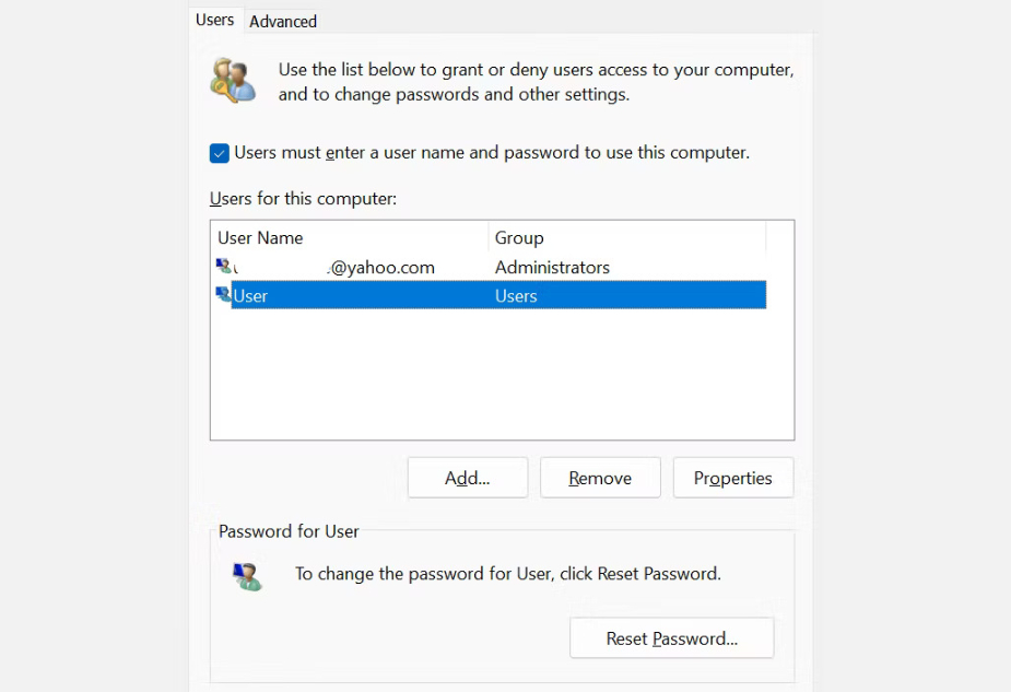 chọn hộp bên cạnh Users must enter a username and password to use this computer
