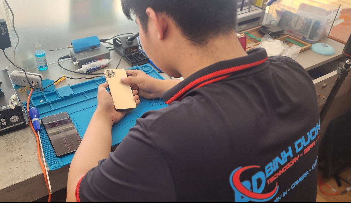 Quy trình thay chân sạc Samsung A05