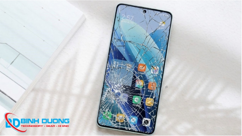 Dấu hiệu cần thay màn hình Redmi Note 13