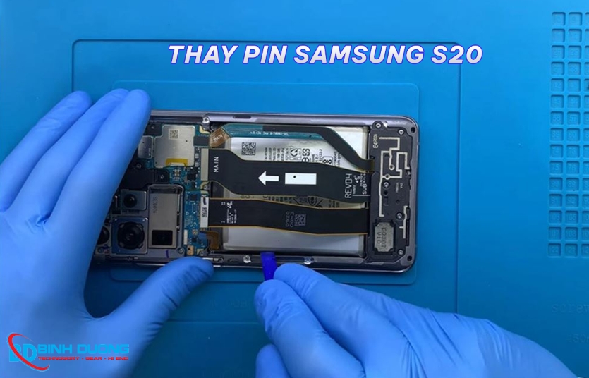 Quy trình thay pin Samsung S20 tại Computer Bình Dương